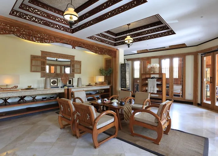 Отель Paditeras Boutique 4*