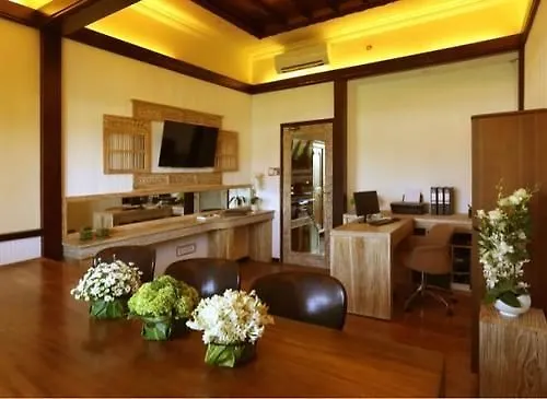 Paditeras Boutique Отель 4*