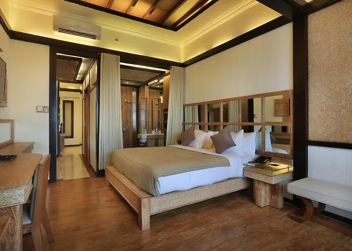 Отель Paditeras Boutique 4*